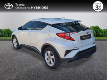 Photo 2 du bon plan TOYOTA C-HR 122h Dynamic Business 2WD E-CVT RC18 occasion à 16990 €