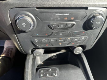 Photo 38 du bon plan FORD Ranger VUL 2.0 TDCi 213ch Super Cab Wildtrak occasion à 28490 €