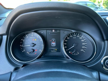 Photo 13 du bon plan NISSAN Qashqai 1.2L DIG-T 115ch N-Vision 129g occasion à 13990 €