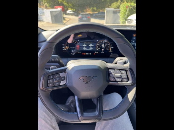 Photo 18 du bon plan FORD Mustang Fastback 5.0 V8 453ch Dark Horse BVA10 occasion à 119900 €