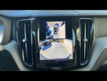 Photo 22 du bon plan VOLVO XC60 T6 Hybride Rechargeable 253 + 145ch Plus Style Dark Geartronic 8 AWD occasion à 69990 €