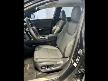 Photo 18 du bon plan LEXUS RZ 450e Luxe occasion à 43900 €