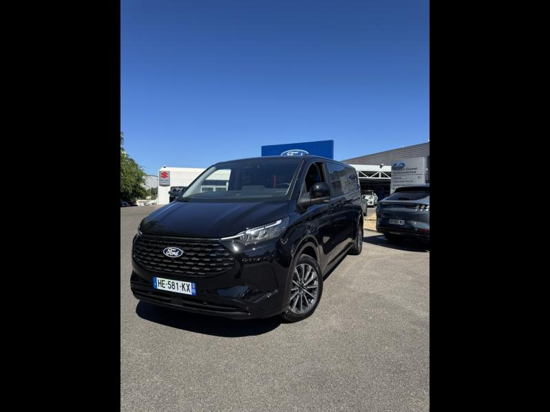Bon plan FORD Tourneo Custom 340 L2H1 2.5 Duratec 232ch Hybride rechargeable Titanium X CVT occasion à 62589 €