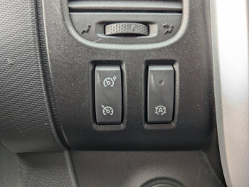 Photo 9 du bon plan RENAULT Trafic Fg VUL L1H1 1200 2.0 dCi 145ch Energy Grand Confort E6 occasion à 18490 €