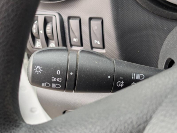 Photo 13 du bon plan RENAULT Trafic Fg VUL L1H1 1200 2.0 dCi 145ch Energy Grand Confort E6 occasion à 18490 €