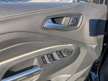 Photo 9 du bon plan FORD Kuga 1.5 Flexifuel-E85 150ch S&S Vignale occasion à 20401 €