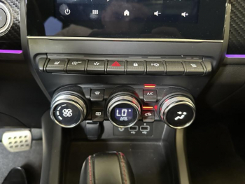 Photo 13 du bon plan RENAULT Arkana 1.3 TCe mild hybrid 140ch RS Line EDC -22 occasion à 25490 €