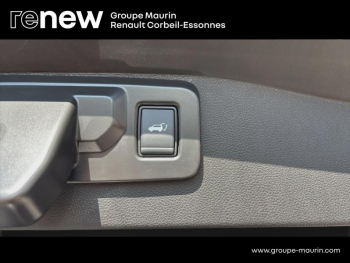 Photo 12 du bon plan RENAULT Austral 1.2 E-Tech full hybrid 200ch Iconic esprit Alpine- 24 occasion à 37990 €