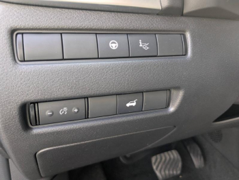 Photo 19 du bon plan NISSAN X-Trail e-4orce 213ch Tekna 7 places occasion à 37590 €