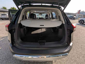 Photo 29 du bon plan NISSAN X-Trail e-4orce 213ch Tekna 7 places occasion à 37590 €