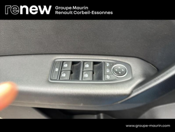 Photo 15 du bon plan RENAULT Captur 1.5 Blue dCi 115ch Zen occasion à 14890 €