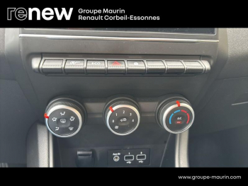 Photo 20 du bon plan RENAULT Captur 1.5 Blue dCi 115ch Zen occasion à 14890 €