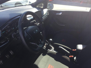 Photo 8 du bon plan FORD Fiesta 1.0 EcoBoost Hybrid 125ch ST-Line X 5p occasion à 16990 €