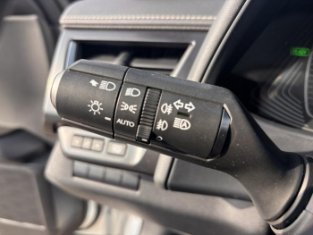 Photo 14 du bon plan LEXUS UX 250h 2WD Premium Edition MY21 occasion à 24990 €