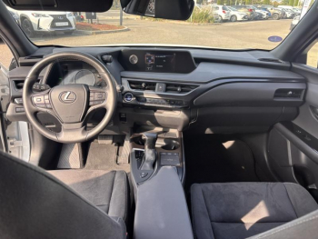Photo 23 du bon plan LEXUS UX 250h 2WD Premium Edition MY21 occasion à 24990 €