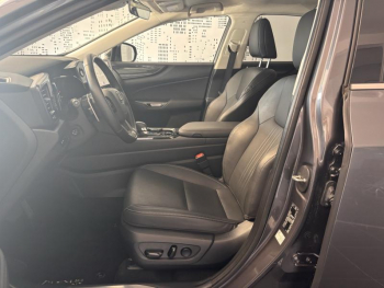 Photo 13 du bon plan LEXUS NX 450h+ Luxe 4WD occasion à 53990 €