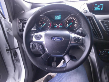 Photo 3 du bon plan FORD Kuga 2.0 TDCi 140ch FAP Trend occasion à 12901 €