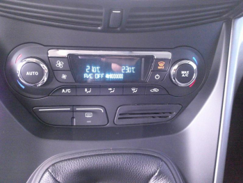 Photo 4 du bon plan FORD Kuga 2.0 TDCi 140ch FAP Trend occasion à 12901 €