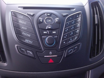 Photo 5 du bon plan FORD Kuga 2.0 TDCi 140ch FAP Trend occasion à 12901 €