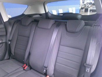 Photo 12 du bon plan FORD Kuga 2.0 TDCi 140ch FAP Trend occasion à 12901 €