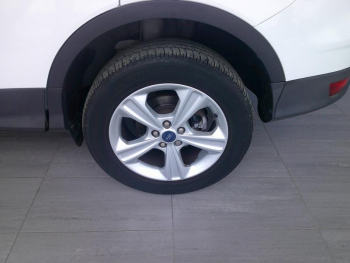 Photo 13 du bon plan FORD Kuga 2.0 TDCi 140ch FAP Trend occasion à 12901 €