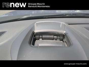 Photo 26 du bon plan RENAULT Megane 1.5 Blue dCi 115ch Intens EDC -21N occasion à 16990 €