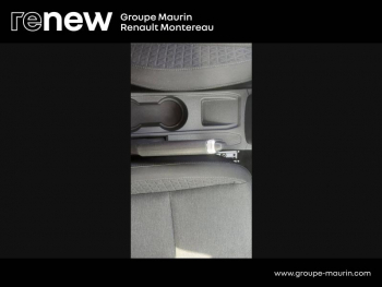 Photo 31 du bon plan RENAULT Clio 1.6 E-Tech 140ch Zen -21 occasion à 16490 €