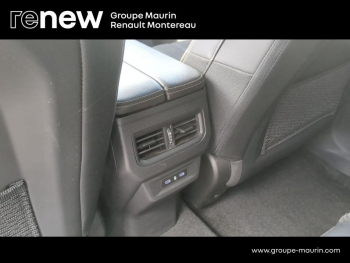 Photo 23 du bon plan RENAULT Austral 1.2 E-Tech full hybrid 200ch Iconic occasion à 31990 €