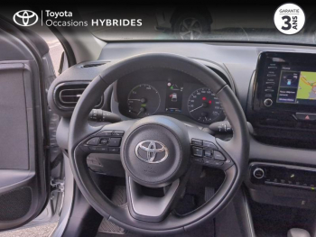 Photo 9 du bon plan TOYOTA Yaris 116h Dynamic Business 5p + Programme Beyond Zero Academy MY22 occasion à 21390 €