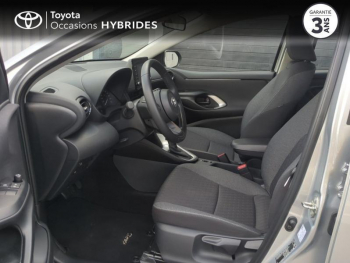 Photo 12 du bon plan TOYOTA Yaris 116h Dynamic Business 5p + Programme Beyond Zero Academy MY22 occasion à 21390 €