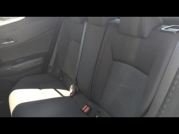 Photo 10 du bon plan TOYOTA C-HR 1.2 Turbo 116ch Dynamic AWD CVT occasion à 14990 €