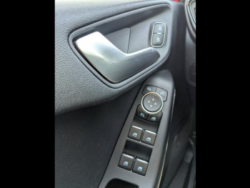 Photo 19 du bon plan FORD Fiesta 1.0 EcoBoost 125ch Titanium DCT-7 5p occasion à 14990 €