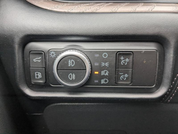 Photo 23 du bon plan FORD Explorer 3.0 EcoBoost 457ch Parallel PHEV Platinum i-AWD BVA10 25cv occasion à 81452 €