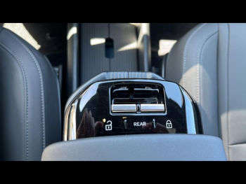 Photo 12 du bon plan VOLVO EX30 Single Extended Range 272ch Ultra occasion à 34900 €