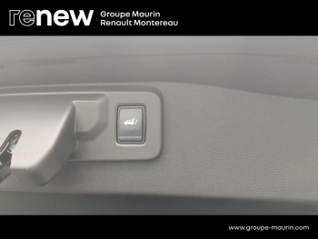 Photo 16 du bon plan RENAULT Austral 1.2 E-Tech full hybrid 200ch Iconic occasion à 32900 €