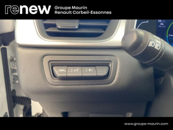 Photo 22 du bon plan RENAULT Captur 1.6 E-Tech hybride 145ch Intens -21 occasion à 17900 €