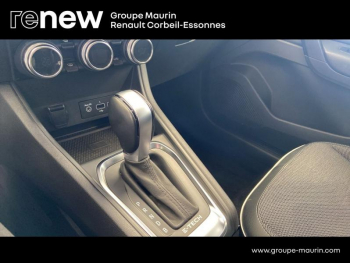 Photo 36 du bon plan RENAULT Captur 1.6 E-Tech hybride 145ch Intens -21 occasion à 17900 €