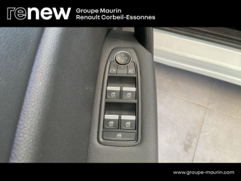 Photo 45 du bon plan RENAULT Captur 1.6 E-Tech hybride 145ch Intens -21 occasion à 17900 €