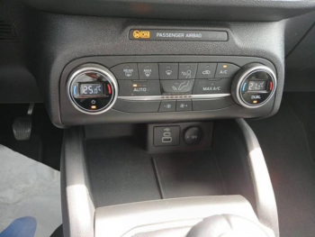 Photo 10 du bon plan FORD Focus 1.0 Flexifuel mHEV 125ch Titanium Style occasion à 19990 €