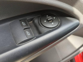 Photo 14 du bon plan FORD Transit Connect VUL L2 1.0E 100ch Trend occasion à 15990 €