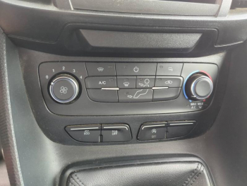 Photo 18 du bon plan FORD Transit Connect VUL L2 1.0E 100ch Trend occasion à 15990 €
