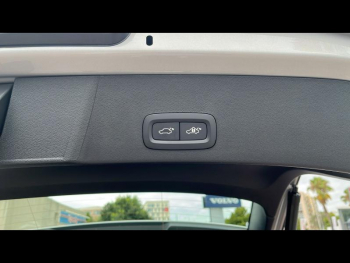 Photo 8 du bon plan VOLVO XC40 B3 163ch Plus DCT 7 occasion à 38900 €