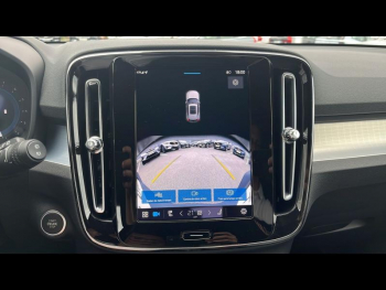 Photo 16 du bon plan VOLVO XC40 B3 163ch Plus DCT 7 occasion à 38900 €