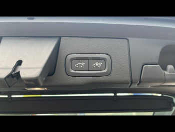 Photo 8 du bon plan VOLVO XC60 T6 Hybride Rechargeable 253 + 145ch Plus Style Dark Geartronic 8 AWD occasion à 52900 €