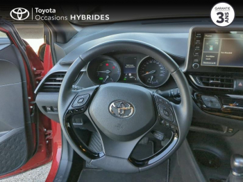 Photo 9 du bon plan TOYOTA C-HR 122h Dynamic 2WD E-CVT MY22 occasion à 21990 €