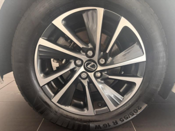 Photo 4 du bon plan LEXUS CT 200h Pack MY20 occasion à 21999 €