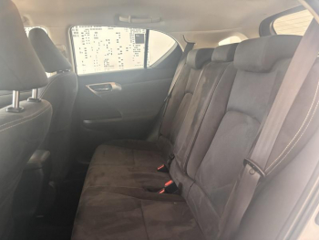Photo 9 du bon plan LEXUS CT 200h Pack MY20 occasion à 21999 €
