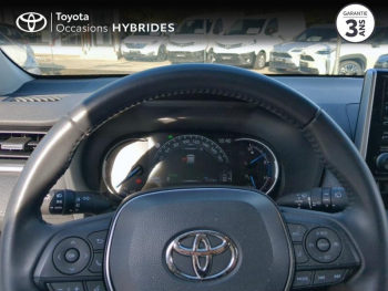 Photo 13 du bon plan TOYOTA RAV4 2.5 Hybride 218ch Dynamic 2WD MY22 occasion à 32790 €