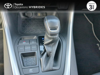 Photo 20 du bon plan TOYOTA RAV4 2.5 Hybride 218ch Dynamic 2WD MY22 occasion à 32790 €
