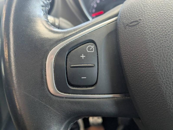 Photo 15 du bon plan RENAULT Captur 1.3 TCe 130ch FAP Intens occasion à 13790 €